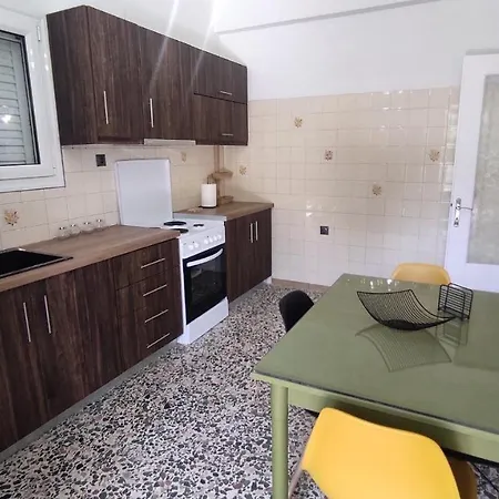 W 3 Bedroom Spacious Yard Eretria (Evia)